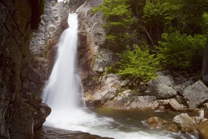 Further North we hit Glen Ellis Falls. It was very bright but big thick puffy white clouds were in the sky. I didn't have to wait long for one to float over and help the lighting immensely.